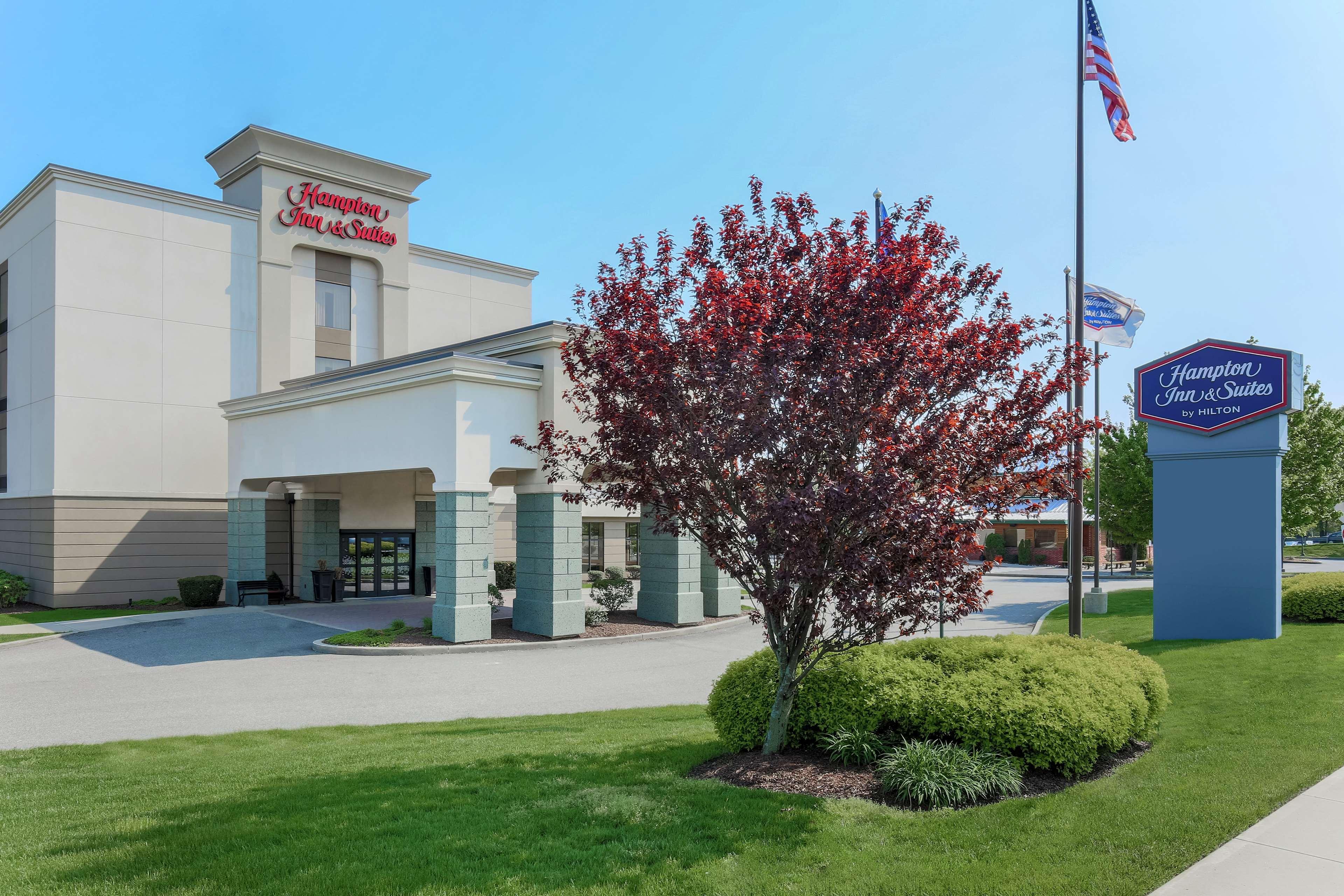 Hampton Inn & Suites West Haven Exterior photo