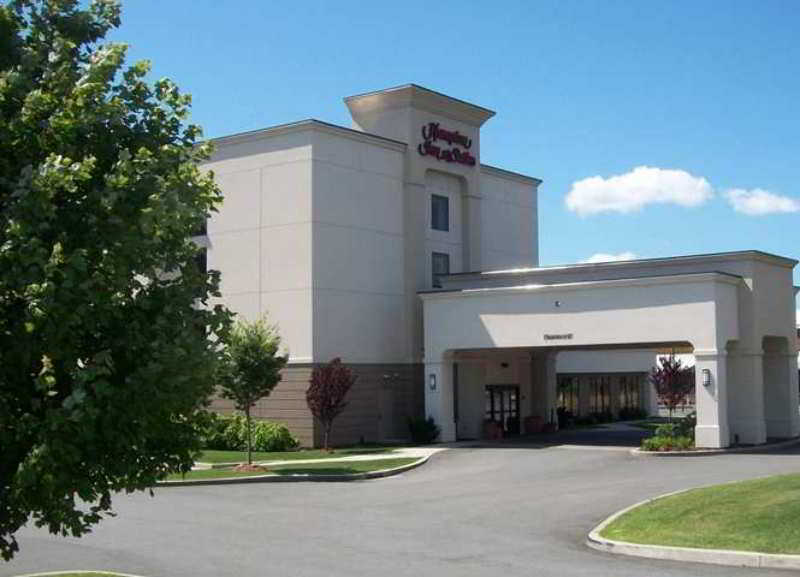 Hampton Inn & Suites West Haven Exterior photo